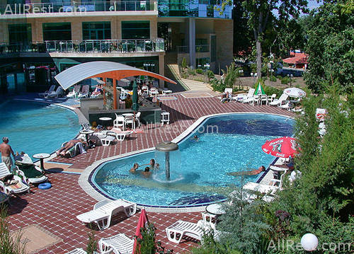 Marina Grand Beach 15